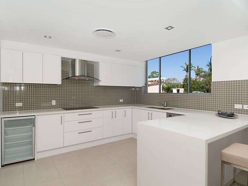 Waterfront Place, Sandstone Point QLD 4511
