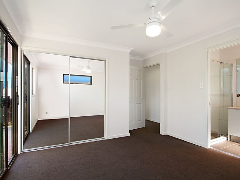 1/40 Depper Street, St Lucia QLD 4067