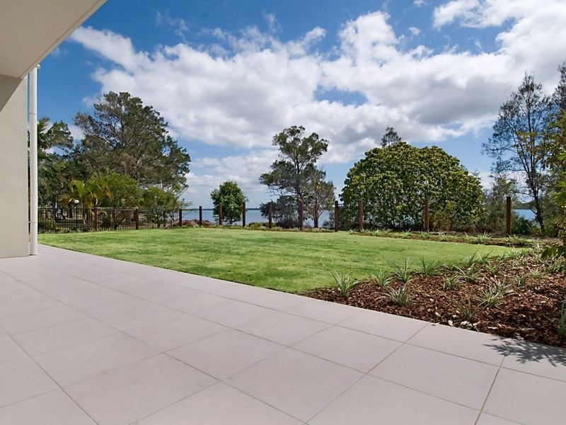 9/Waterfront Place, Sandstone Point QLD 4511