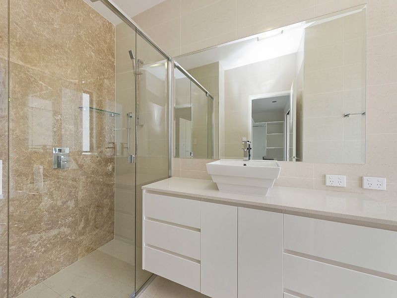 6 Sankey Street, Highgate Hill QLD 4101