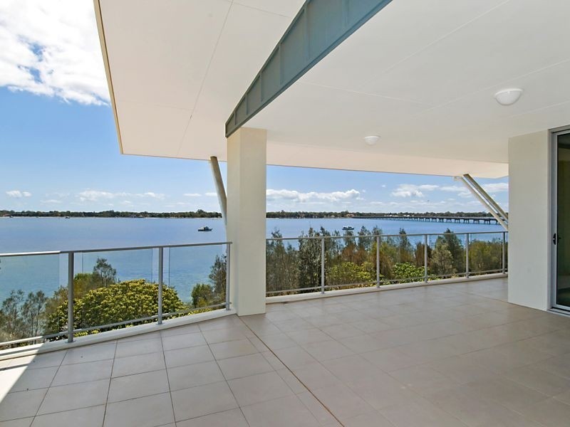21/Waterfront Place, Sandstone Point QLD 4511