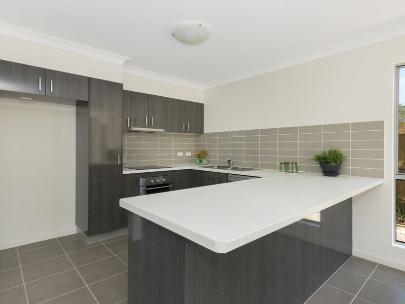 1 EAST STREET, Kingston QLD 4114