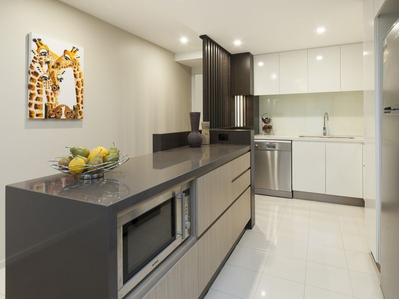 25 VINCENT STREET, Indooroopilly QLD 4068