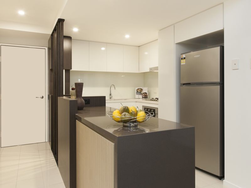 25 VINCENT STREET, Indooroopilly QLD 4068