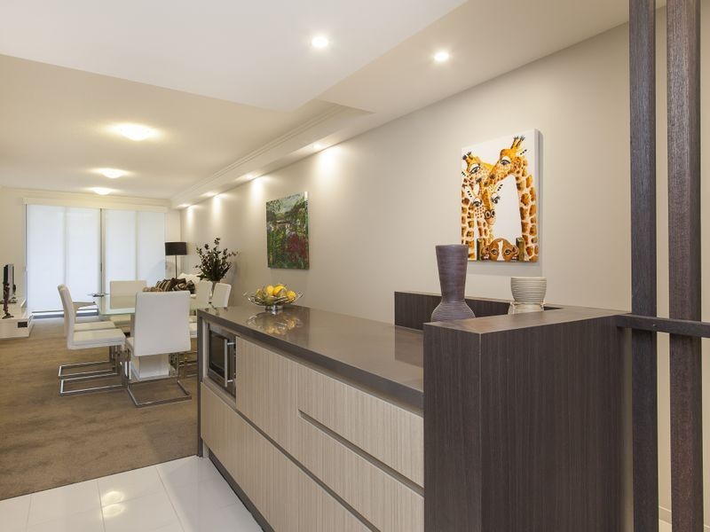 25 VINCENT STREET, Indooroopilly QLD 4068
