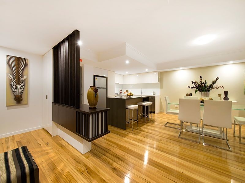 39 Depper Street, St Lucia QLD 4067