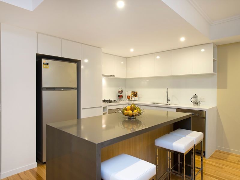 39 Depper Street, St Lucia QLD 4067