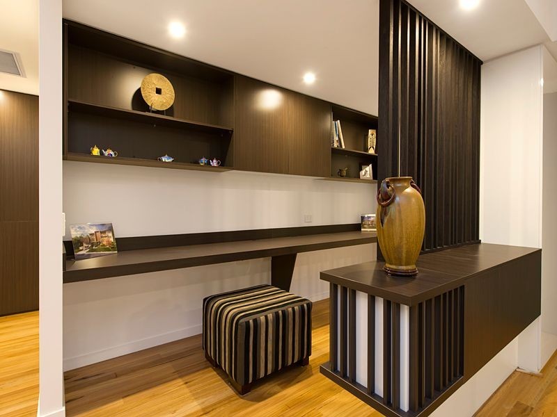 39 Depper Street, St Lucia QLD 4067