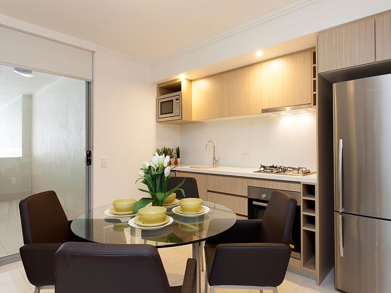 2/39 Depper Street, St Lucia QLD 4067