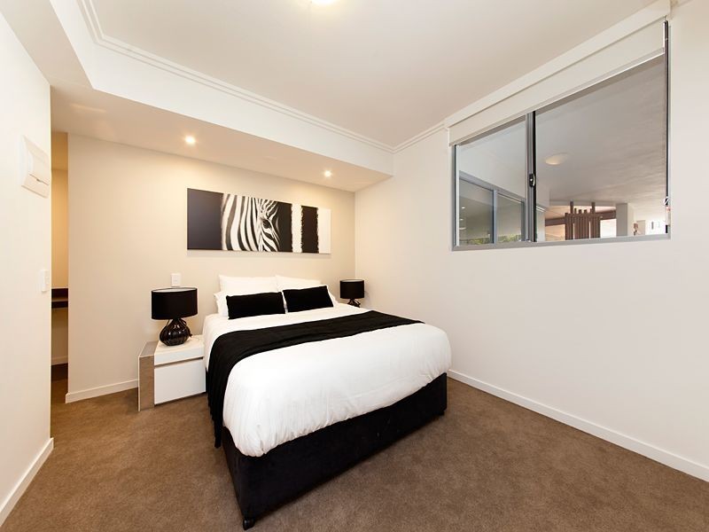 2/39 Depper Street, St Lucia QLD 4067