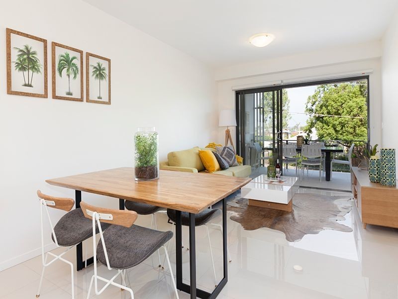 699 Oxley Road, Corinda QLD 4075