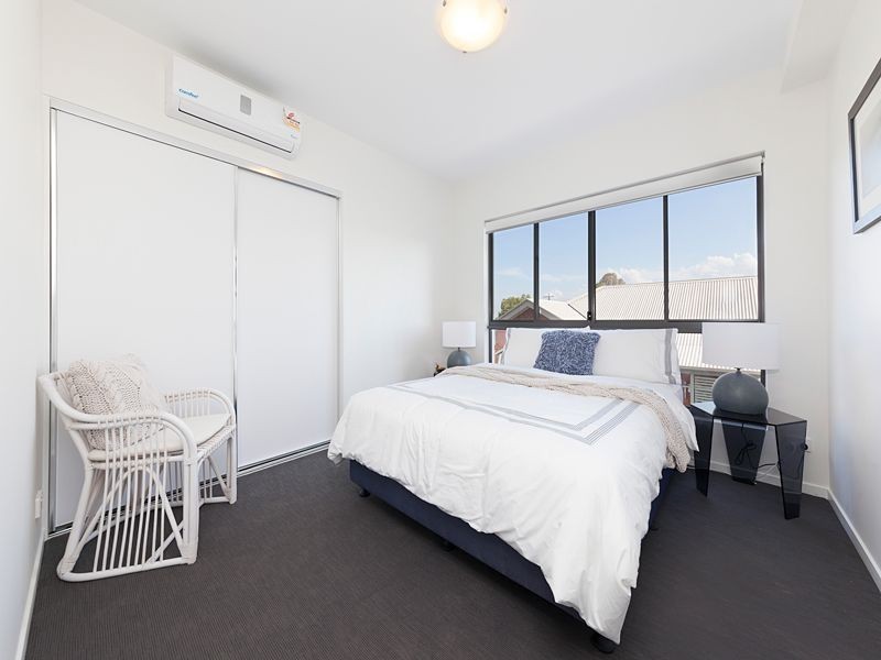 699 Oxley Road, Corinda QLD 4075