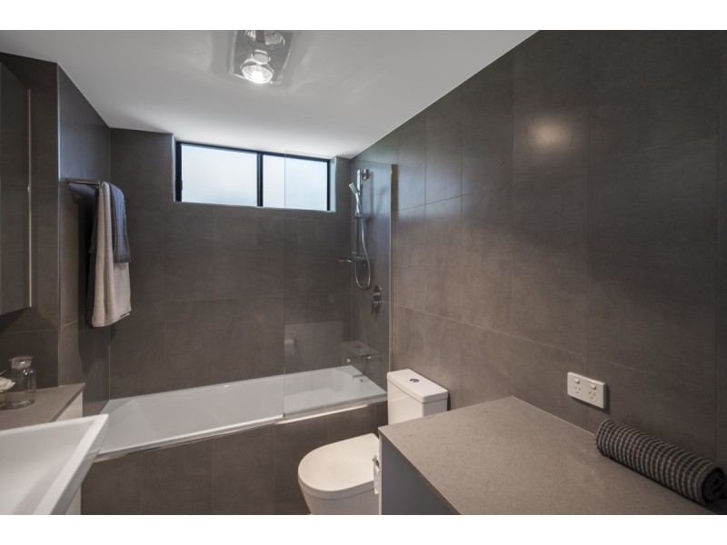 2/117 Indooroopilly Road, Taringa QLD 4068