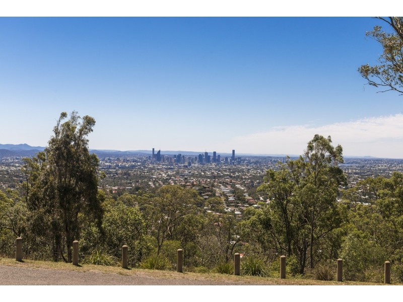 10 Troubridge Street, Mount Gravatt East QLD 4122