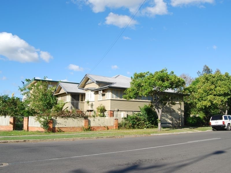 4 Noble Street (899 Sandgate Road), Clayfield QLD 4011