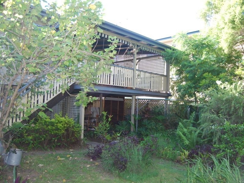 4 Noble Street (899 Sandgate Road), Clayfield QLD 4011