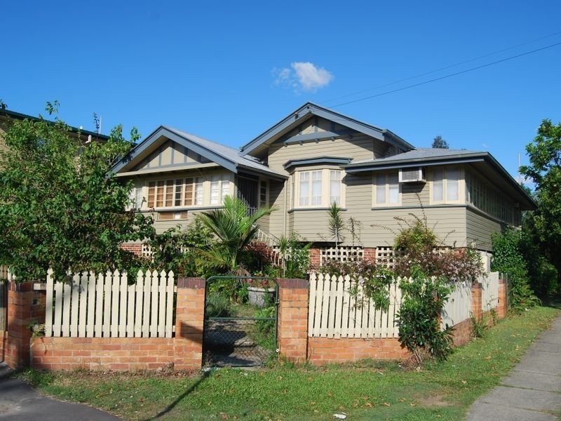 4 Noble Street (899 Sandgate Road), Clayfield QLD 4011