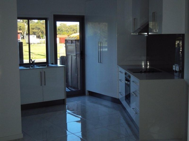 1 & 2/14 Sarawak Avenue, Palm Beach QLD 4221