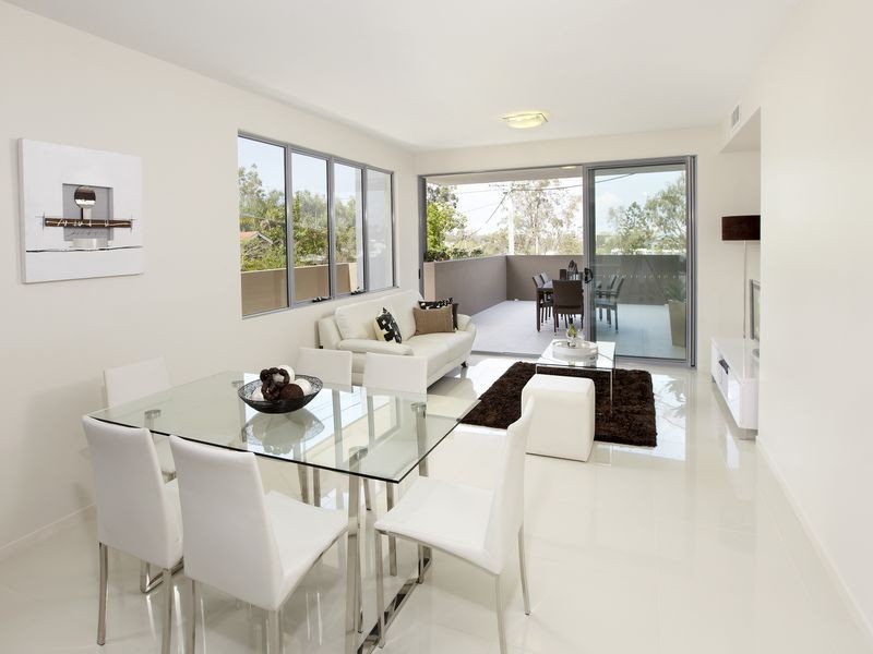 6 Stanley Terrace, Taringa QLD 4068