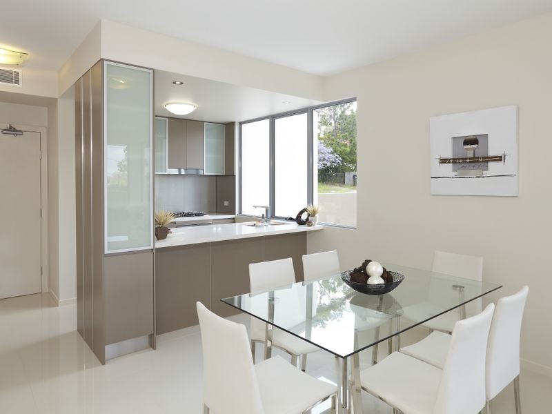 6 Stanley Terrace, Taringa QLD 4068