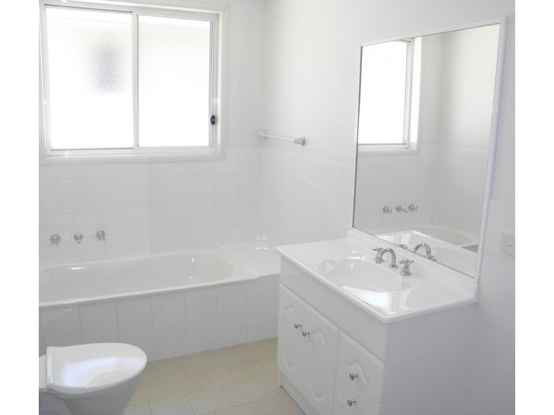 Hoxton Park NSW 2171