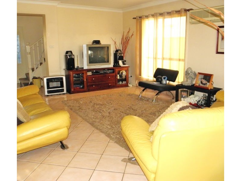 West Hoxton NSW 2171