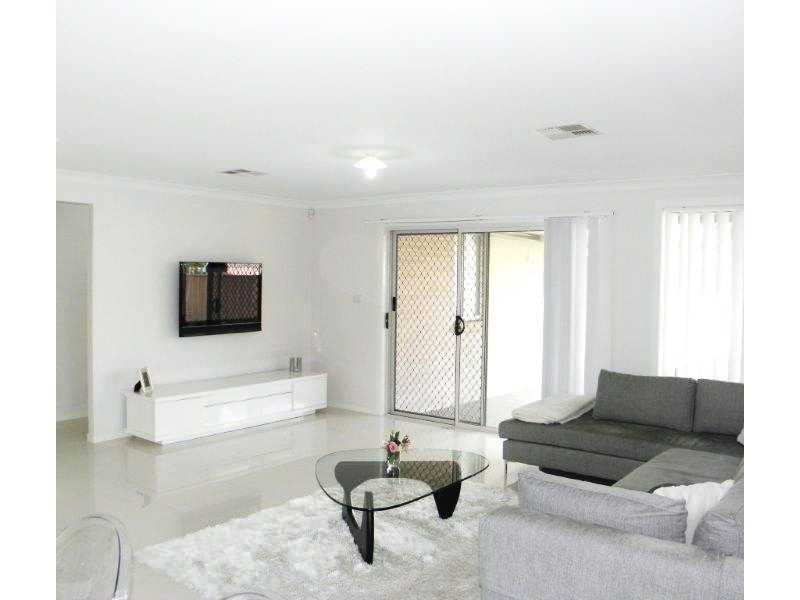 Hoxton Park NSW 2171