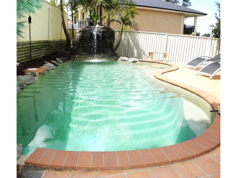 West Hoxton NSW 2171
