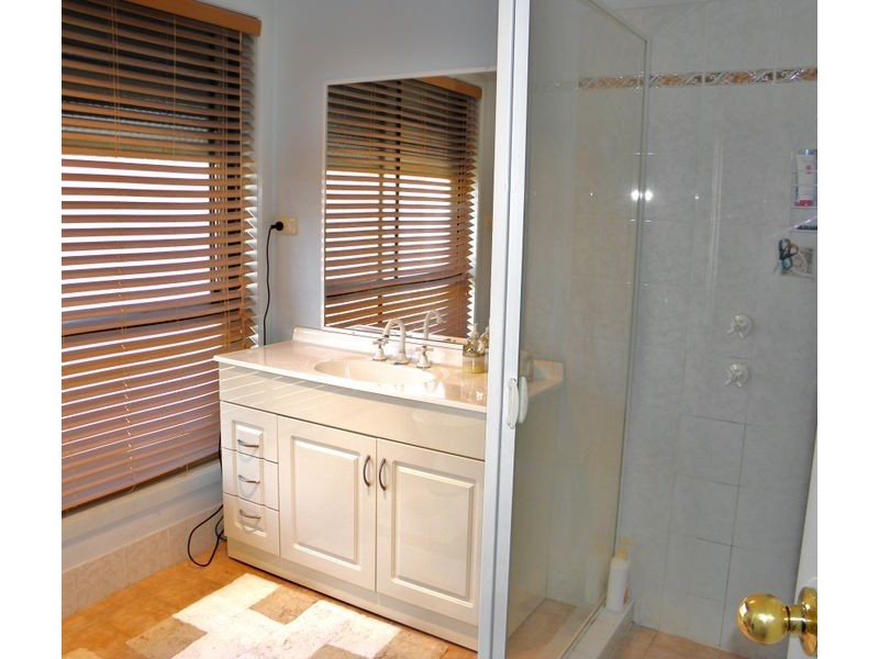 West Hoxton NSW 2171