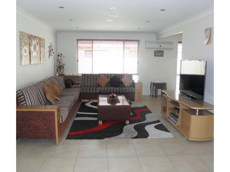 Hoxton Park NSW 2171