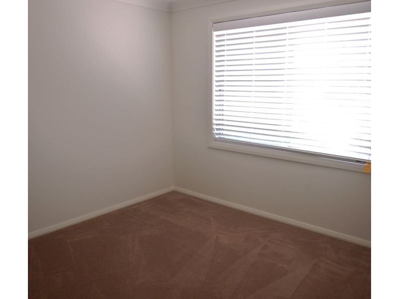 48 Truscott Ave, Middleton Grange NSW 2171