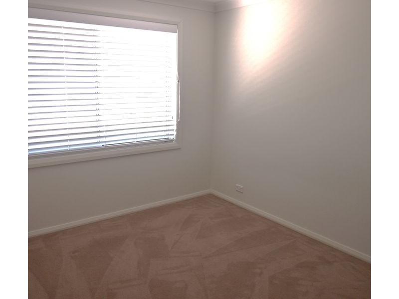 48 Truscott Ave, Middleton Grange NSW 2171