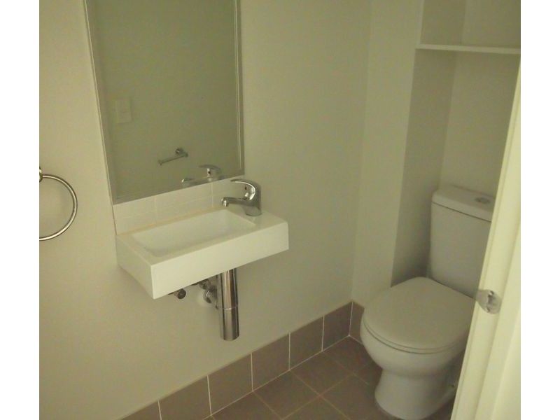 48 Truscott Ave, Middleton Grange NSW 2171