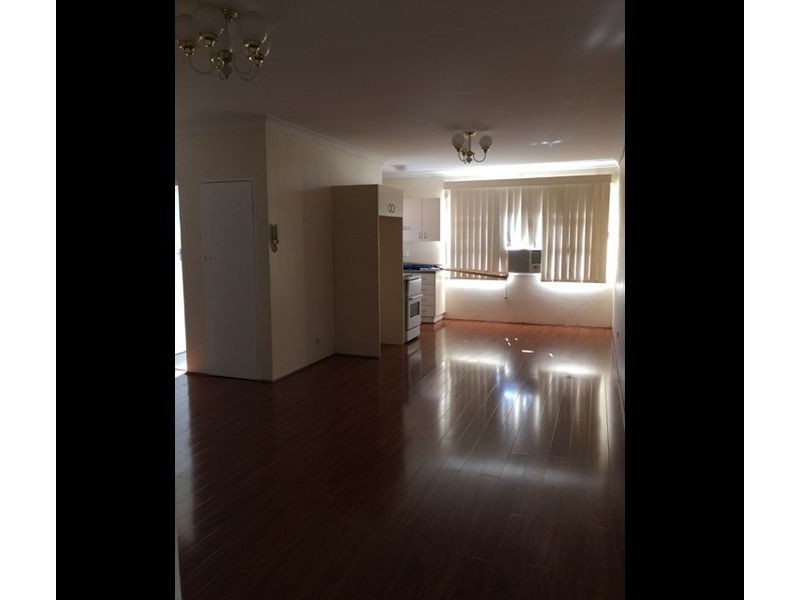 7/13-15 Carboni st, Liverpool NSW 2170