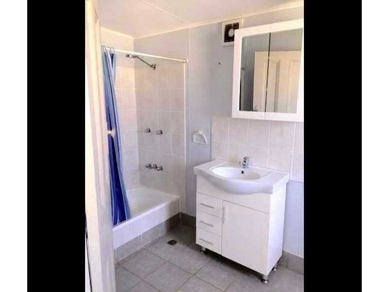 2/60 Woolgen Park Road, Leppington NSW 2179