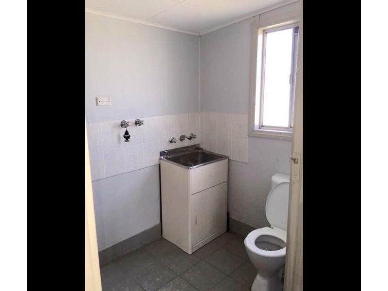 2/60 Woolgen Park Road, Leppington NSW 2179