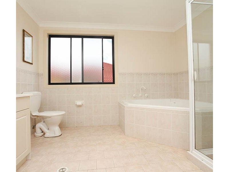 West Hoxton NSW 2171