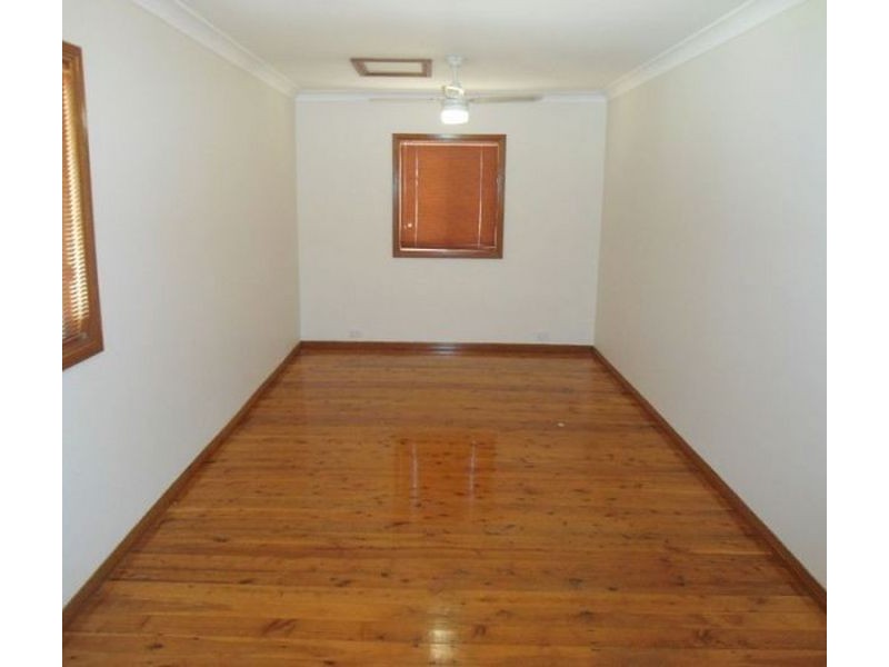 170 Fourth Avenue, Austral NSW 2179