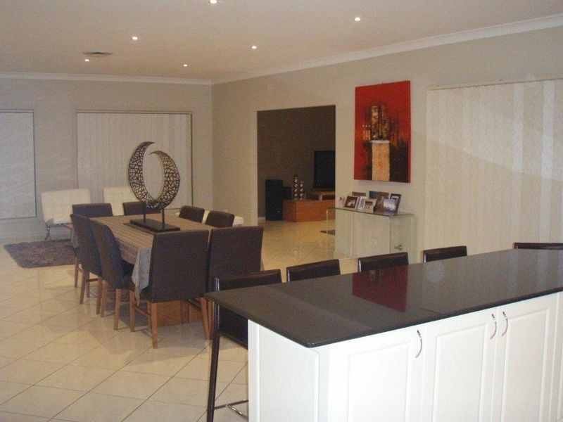 West Hoxton NSW 2171