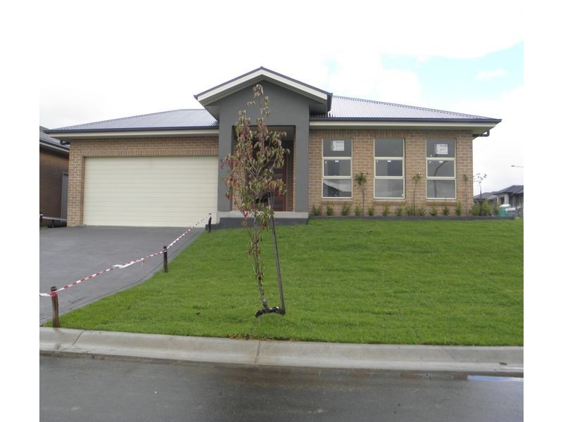 2 Galileo St, Gregory Hills NSW 2557