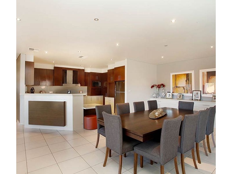 West Hoxton NSW 2171