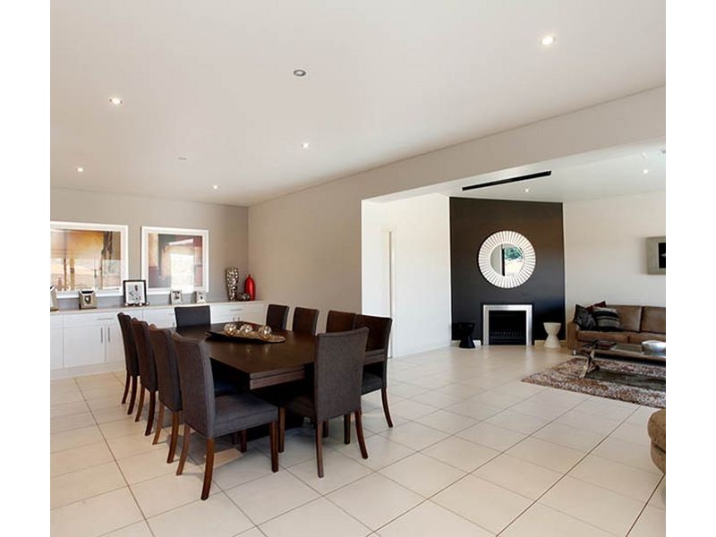 West Hoxton NSW 2171