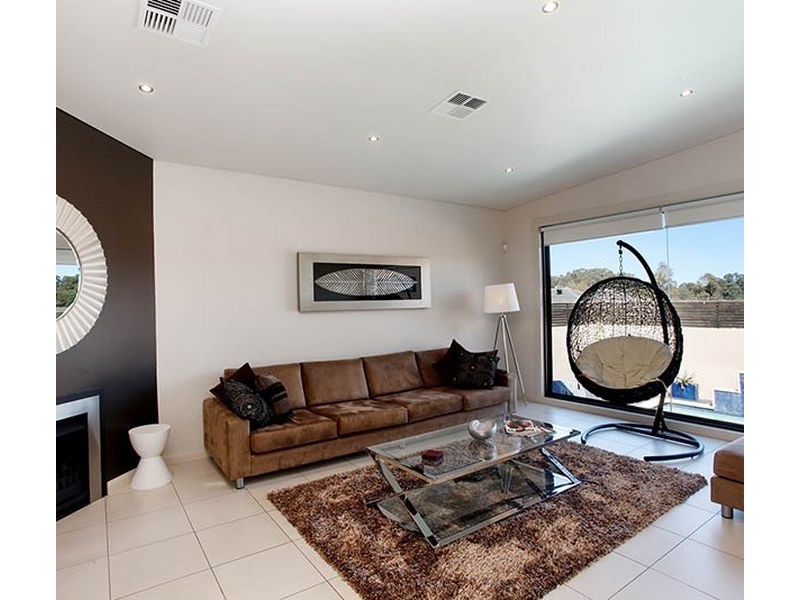 West Hoxton NSW 2171