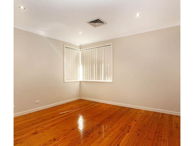 West Hoxton NSW 2171
