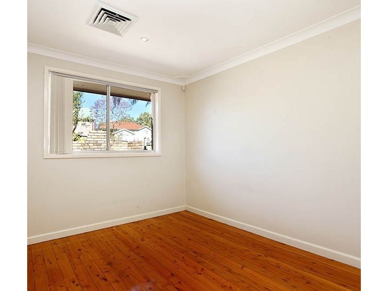 West Hoxton NSW 2171