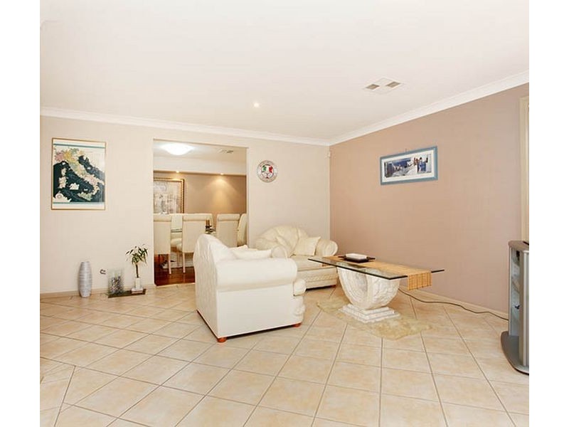 West Hoxton NSW 2171