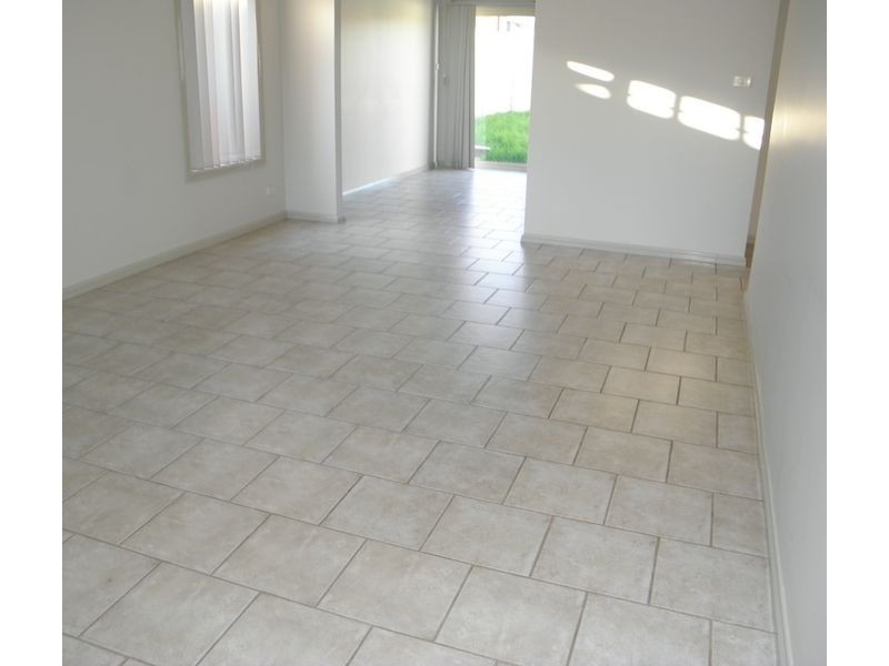 Hoxton Park NSW 2171