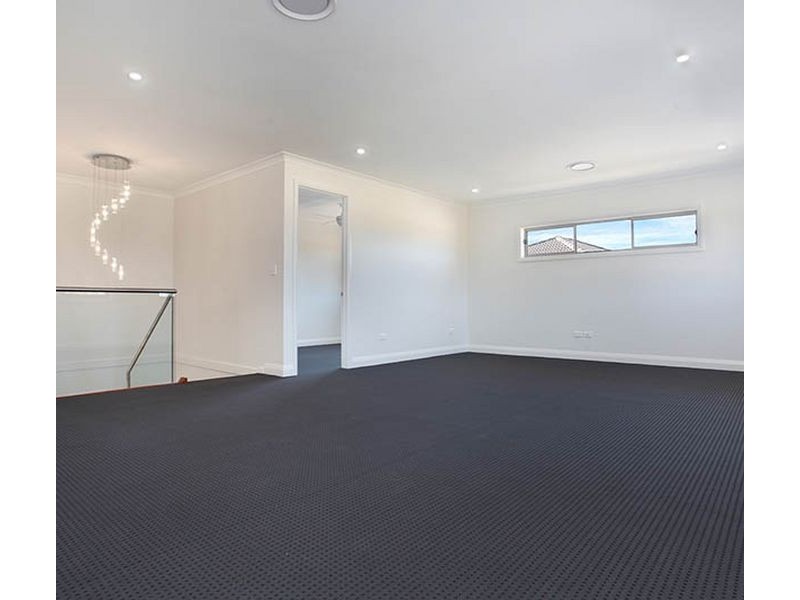 West Hoxton NSW 2171