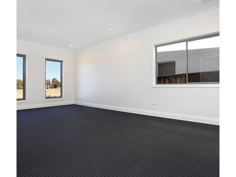 West Hoxton NSW 2171