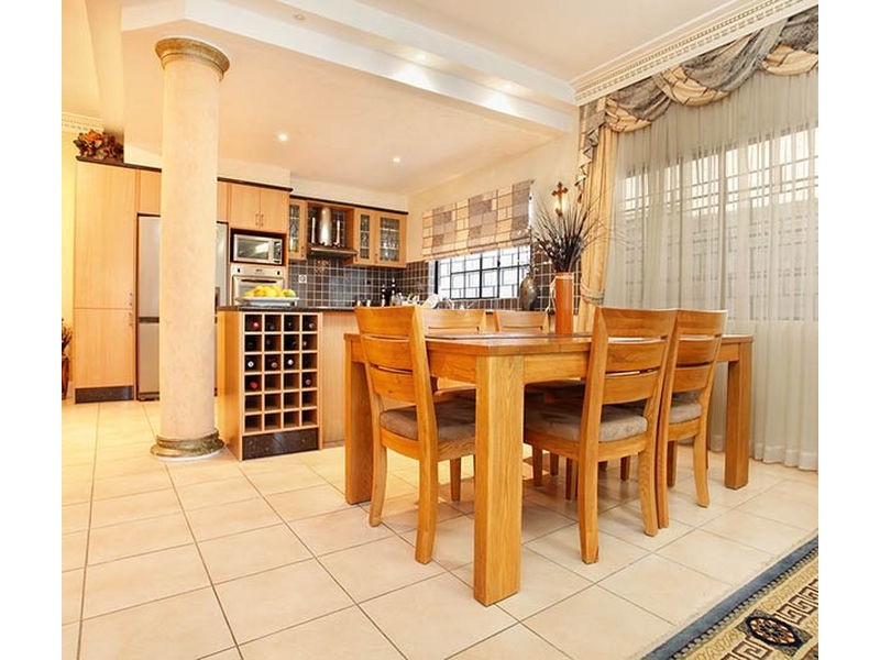 West Hoxton NSW 2171